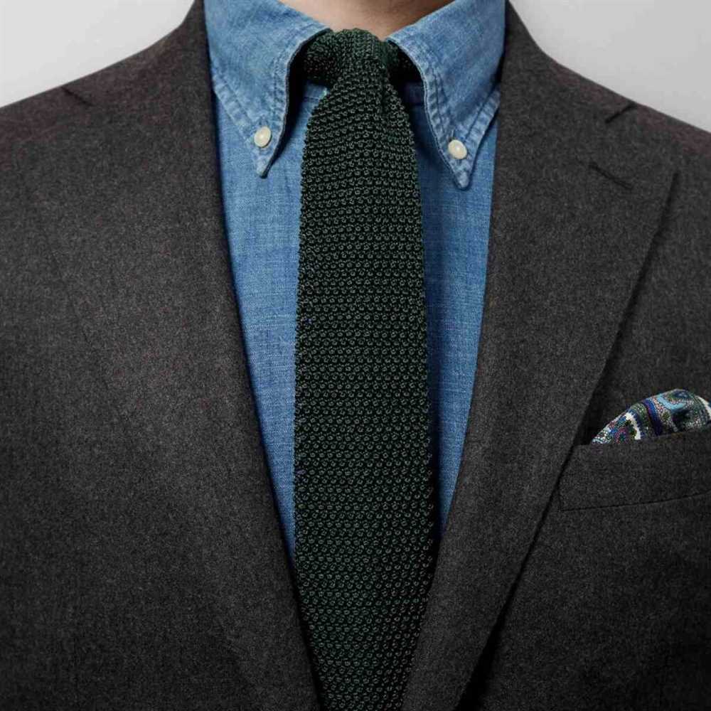 Tips for tying a knit tie