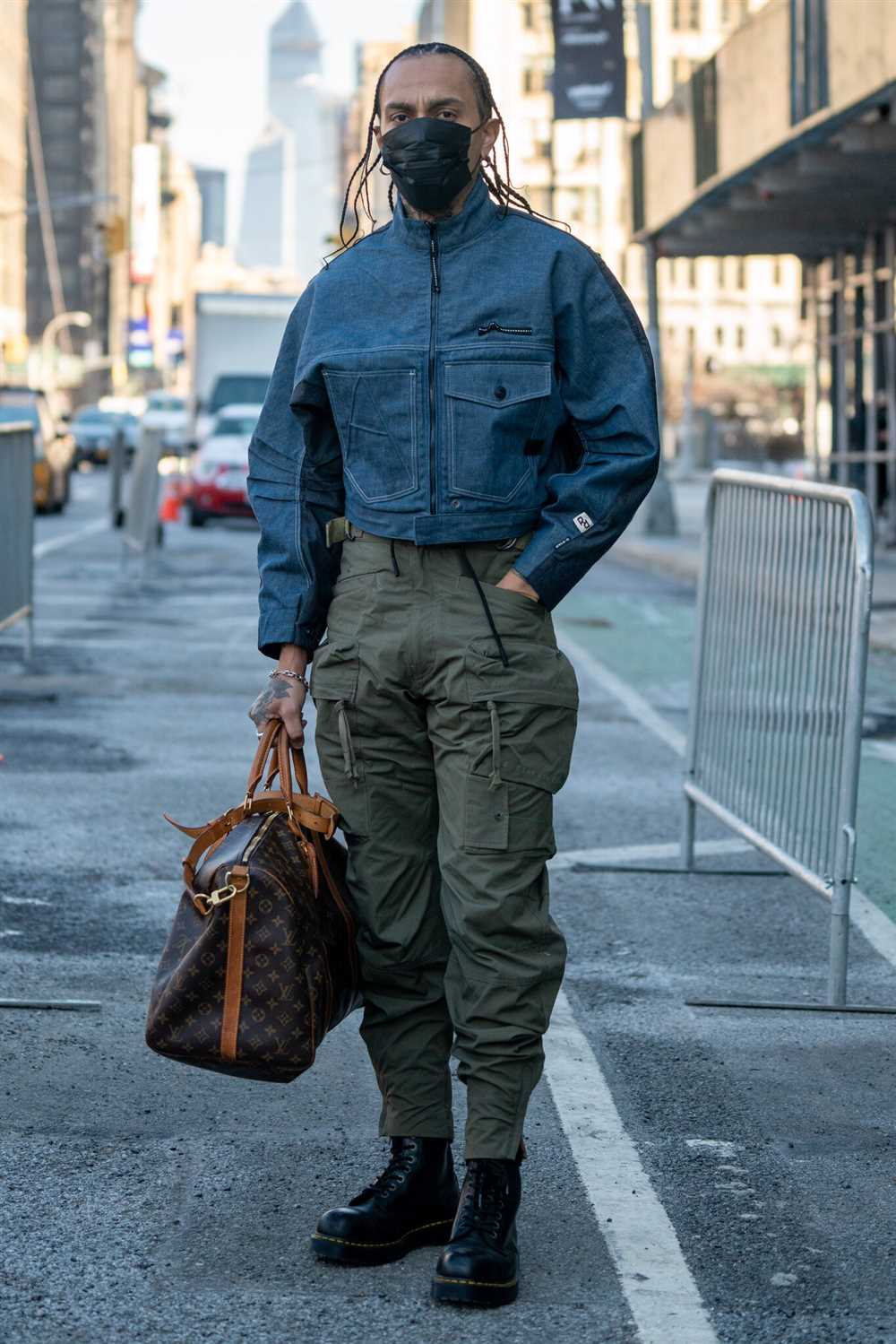 How to wear army green pants