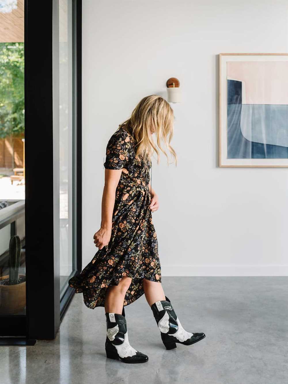 How to wear cowgirl boots with dresses