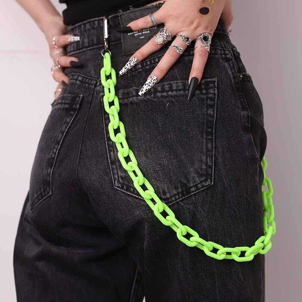 Benefits of Wearing Pants Chain